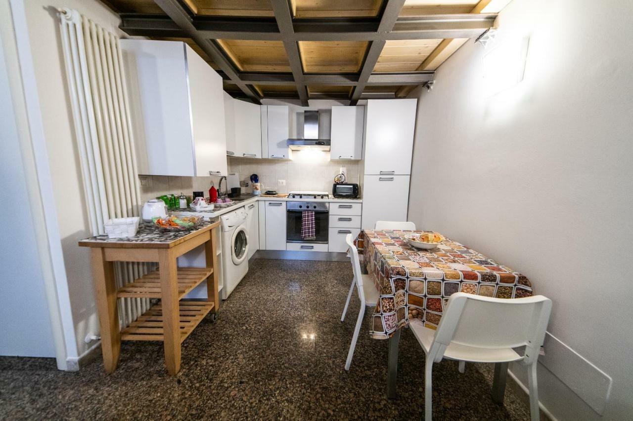 Апартаменты Anais' Loft- Osp. Sant'Orsola-Fiera Болонья Экстерьер фото